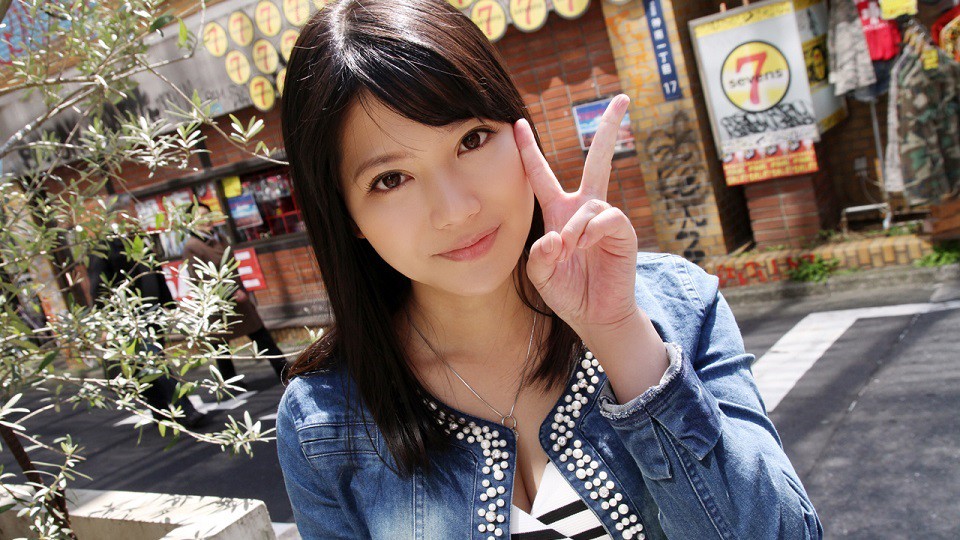 GAREA-572MAI Mother admiring beautiful appearance. Changing face of women from poker face - AC Server