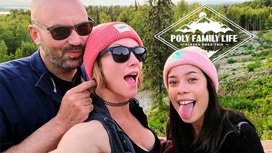 PolyFamilyLife Lana Mars AKGingersnaps Alaska Road Trip Episode 1 12 03 2020 - AC Server